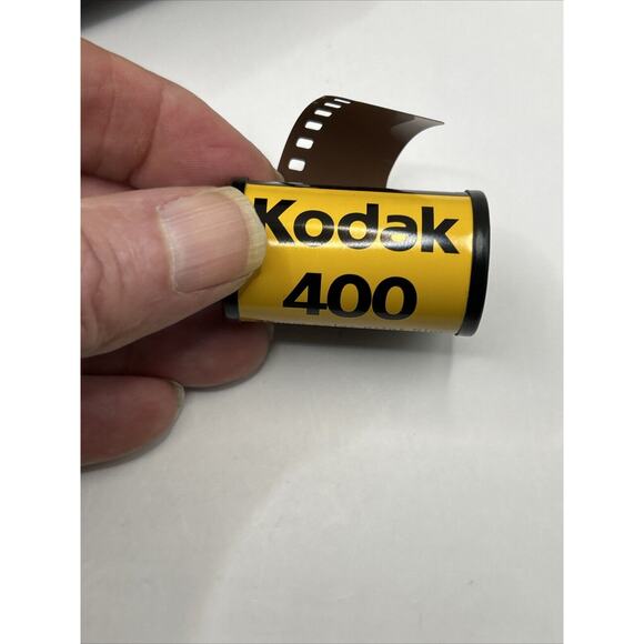 35mm Kodak Star 735 1 Roll Of Kodak 400 Film And Case - Picture 2 of 10